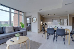 Fantastic 2BR Condo At Crystal Flats With Rooftop 915